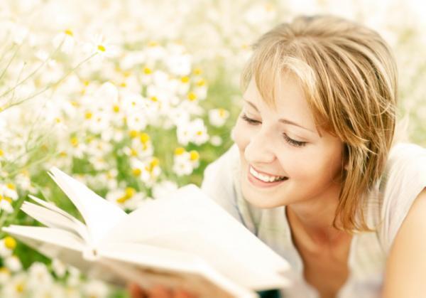 「疲れたなぁ」と思ったときに効果大。心をほぐす「大人向け絵本」5選