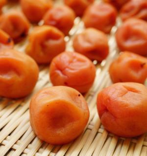 【ハマる面白さ】一人暮らしでもできる！じっくり楽しむ「漬けものレシピ」