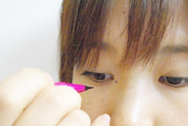 【恋愛運・仕事運】ほくろで運気アップ！自然に描けるメイク術