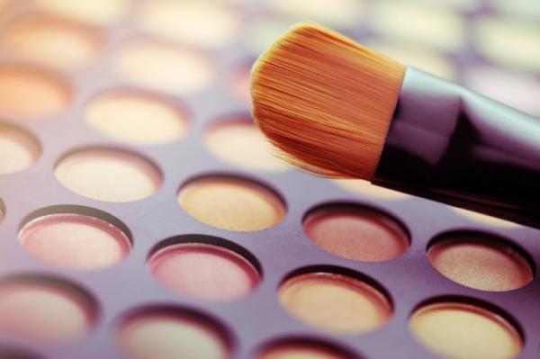 【無料】あなたが一番美しく見えるパーソナルカラーを自己診断する方法