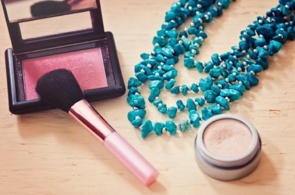 満足度100％！臨床心理士が教える「心が元気になる」メイク術