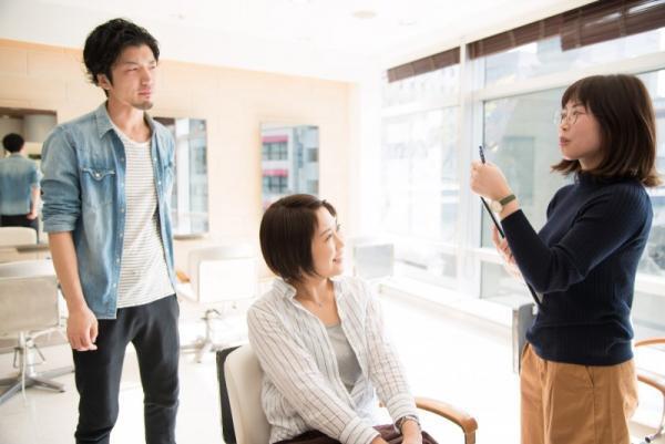 「鏡のなかの自分」と本当の自分はこんなに違う！印象のギャップを埋める方法