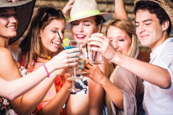 大人女子におすすめ！アメリカの社交アペリティフ「ミントジュレップ」