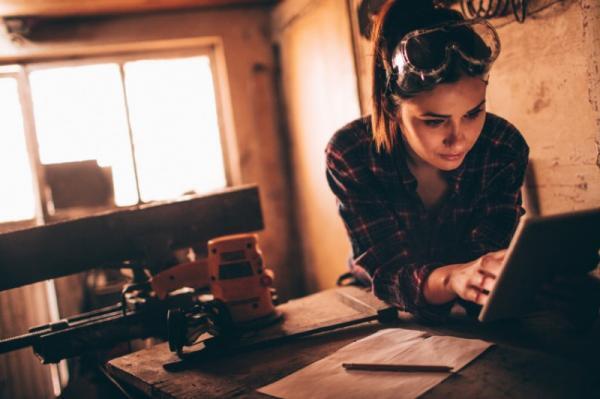 「働きたくない」「自由になりたい」仕事を辞めるか迷ったときに考えたいコト