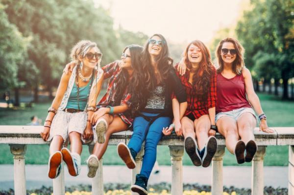 「親友」がいる人は注意！いつのまにか嫌われるガンコ者になっているかも？