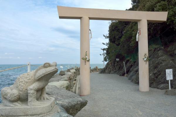 【5月5日から5月14日】女性の願いを叶えてくれる「カエル神社」に行ってみましょう！