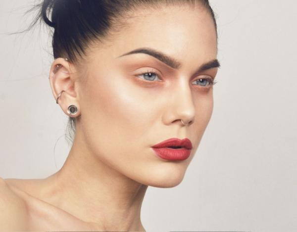 スウェーデンNo.1ビューティーブロガーに聞く！この春夏のおすすめメイク