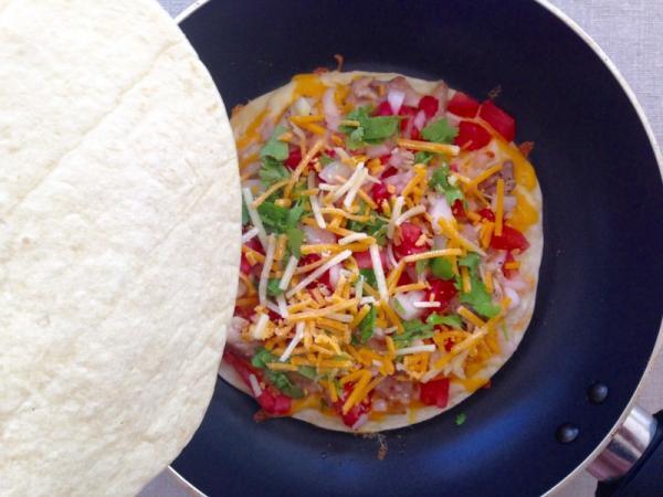 【ふつうのサンドイッチに飽きたら】メキシコ流「ケッサディーヤ」がおすすめ！