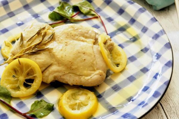 【裏技】「鶏のコンフィ」はフライパンで作れる！