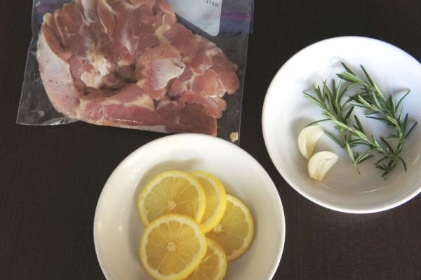 【裏技】「鶏のコンフィ」はフライパンで作れる！