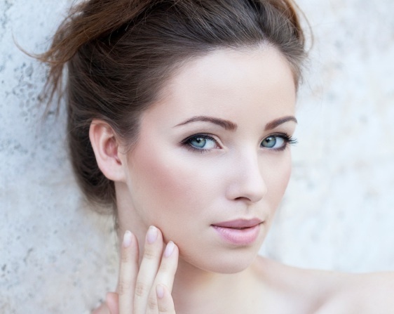 【負担0に】クレンジングを使わない！肌がラクになるメイクの秘訣って？