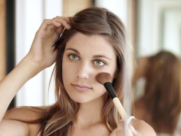 【負担0に】クレンジングを使わない！肌がラクになるメイクの秘訣って？