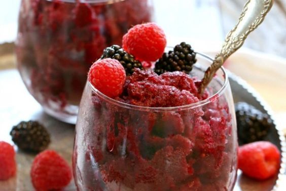 シャリっと溶ける氷がたまらない！暑さも忘れるワインスラッシーとは？