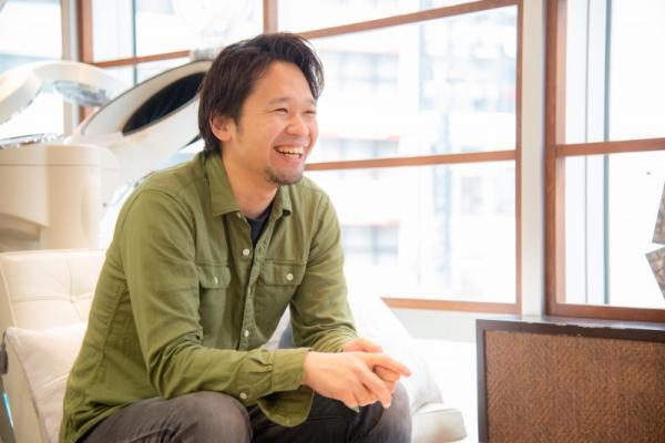 【自宅でエイジングケア】ヘア年齢を若くしよう！頭皮マッサージの方法