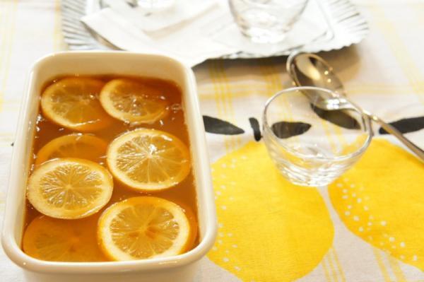 「無印良品」ホーロー保存容器で涼しげ”レモンティーゼリー”