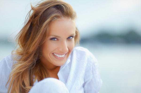 【30代のぺたんこ髪に…】男性も見惚れてしまうふんわりヘアの作り方とは？