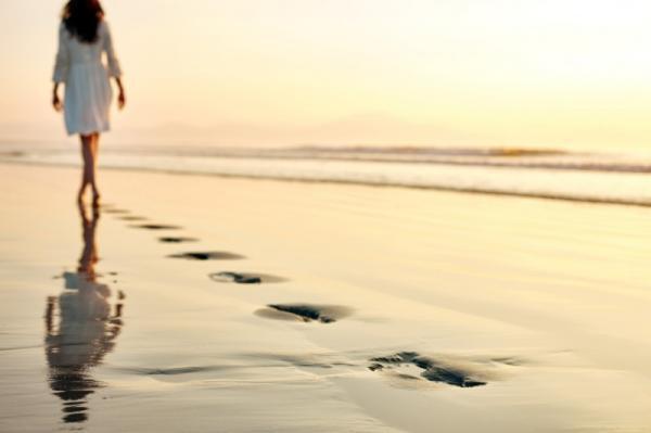 「好きでした…」ベッキーに見る、破れた恋の片付け方