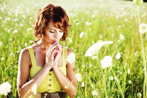 「好きでした…」ベッキーに見る、破れた恋の片付け方