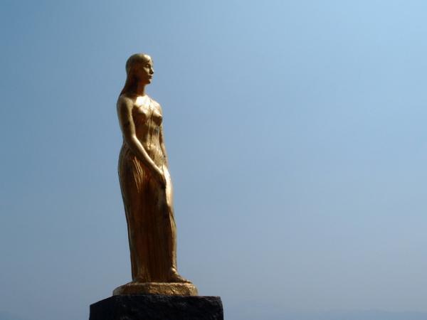 ビールで乾杯！美女に変身したいなら「美貌成就」をしよう【5月31日〜6月4日】