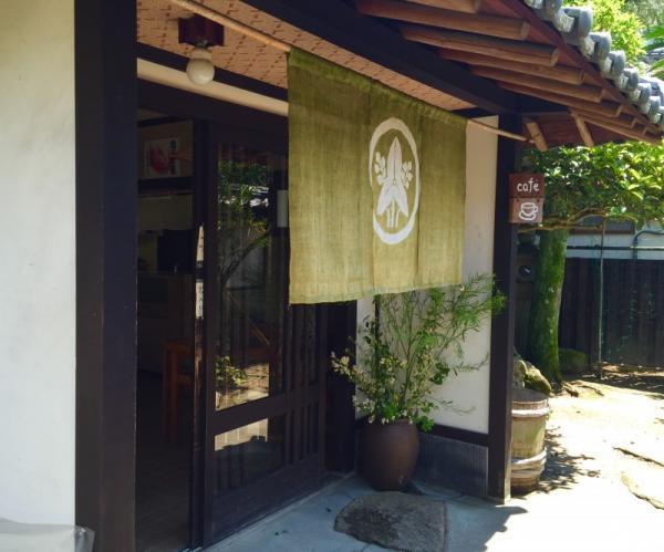 【神の島】聖地・女神が住まう「厳島神社」にココロとカラダを祓い清める旅を。