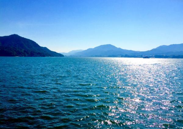 【神の島】聖地・女神が住まう「厳島神社」にココロとカラダを祓い清める旅を。