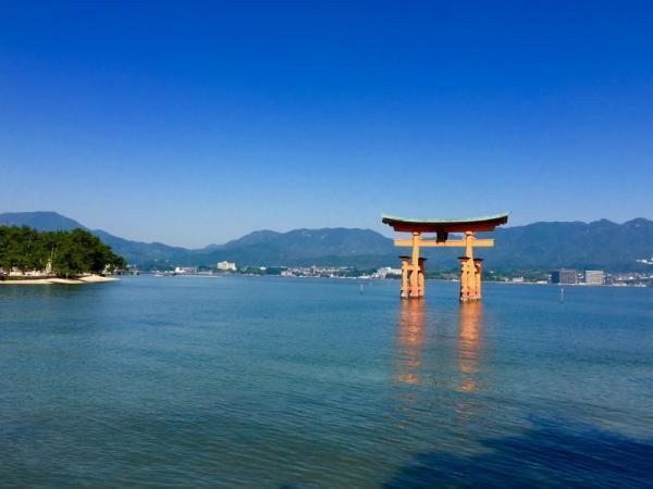 【神の島】聖地・女神が住まう「厳島神社」にココロとカラダを祓い清める旅を。