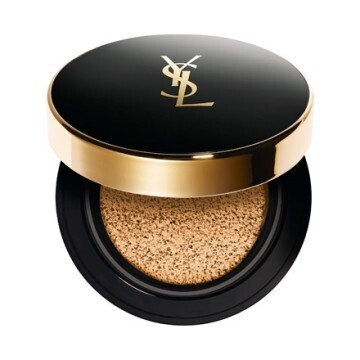 【汗でも溶けない！】サラサラ肌つづく「夏メイク」の秘密アイテム