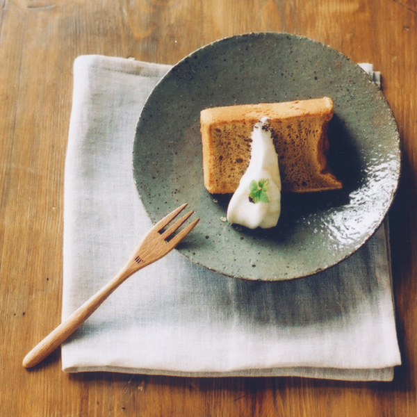 白いお皿の時代は終わった!? イマドキ料理はグレーが正解！