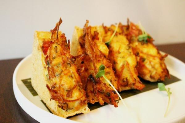 【シェフの休日ごはん】ふんわり厚揚げを使ったインドネシア流おつまみって？