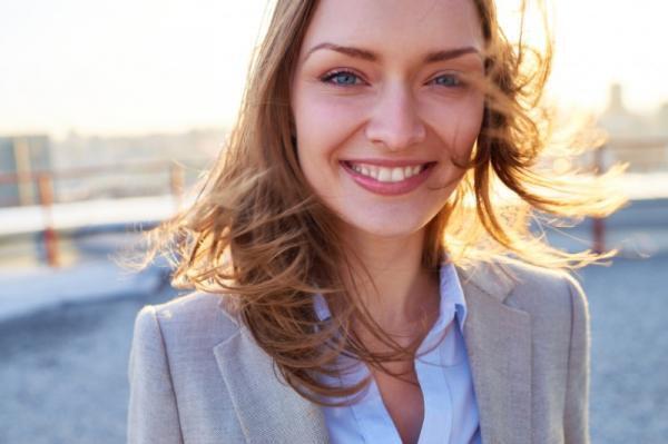 仕事に全力だと恋愛ができない？いま大人気の外国人バーで、悩み相談してきた！