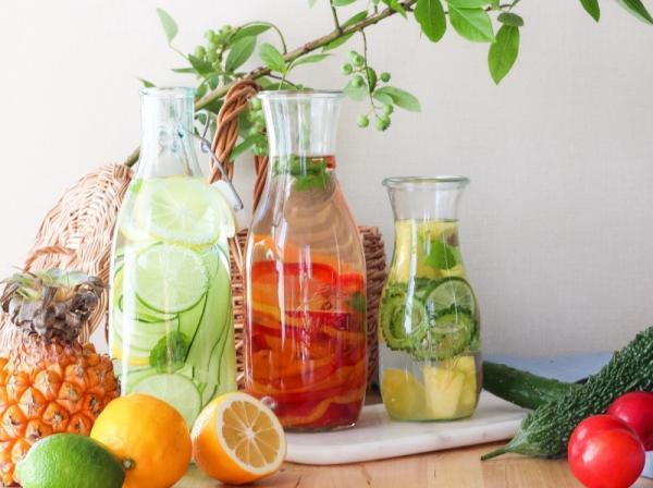 水に入れるだけ！あなたをきれいにする夏野菜デトックスウォーター