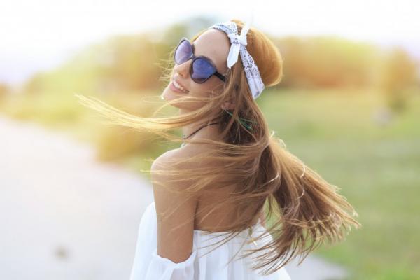 【背中痩せ】綺麗すぎて見とれちゃう！この夏試したい引き締まった背中の作り方