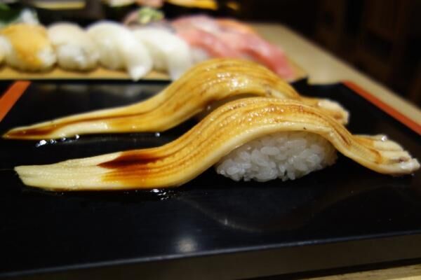【美肌寿司】せっかくお寿司を食べるなら美容効果バツグンのネタを！7選