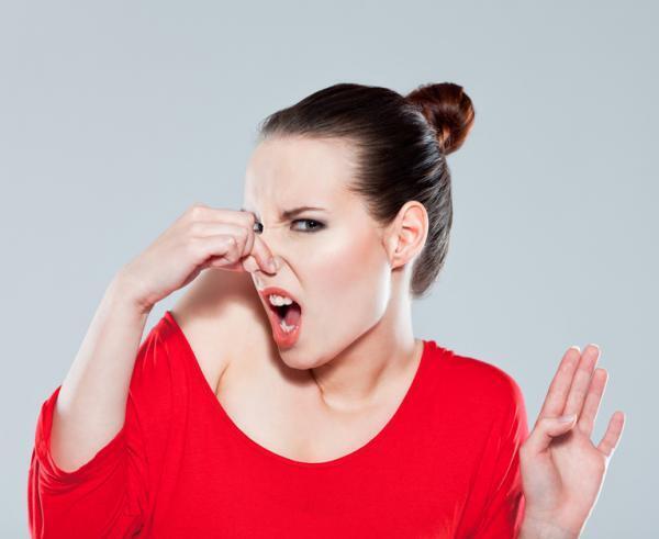 【頭がクサい！】梅雨時にきつくなる頭皮のニオイ対策！