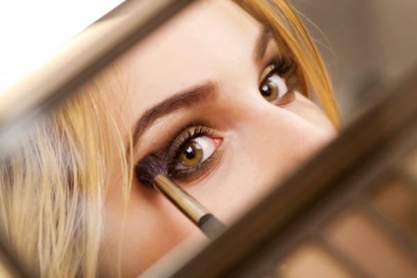 30代の「綺麗」をより引き出すメイク術〜シャドウ・ライナー編〜