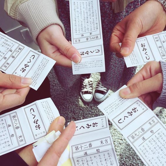「知らなかった…」おみくじは左手で引くべし？神社をより楽しむ方法③