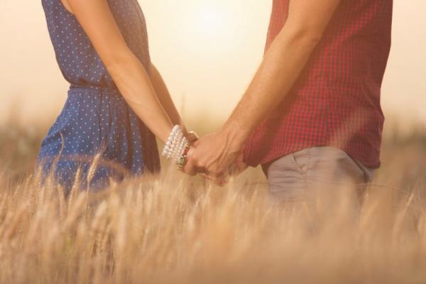 42歳、すぐ結婚したい！「する気のない彼」をその気にさせるには？【ゲイの恋愛相談】