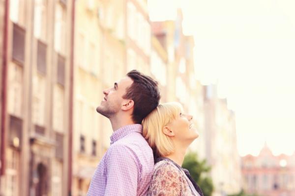 【愛が深まる…】トレンドのAPP（頭ポンポン）はなぜ流行っているの？