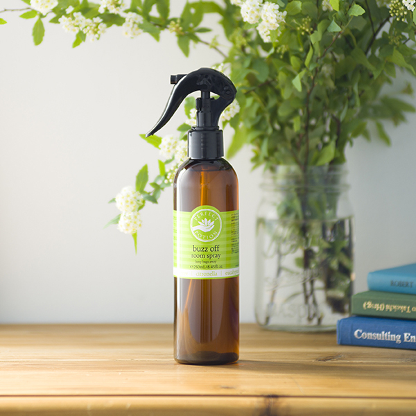 ダニ対策・消臭・除菌もできる！オーガニック虫よけアイテム4選