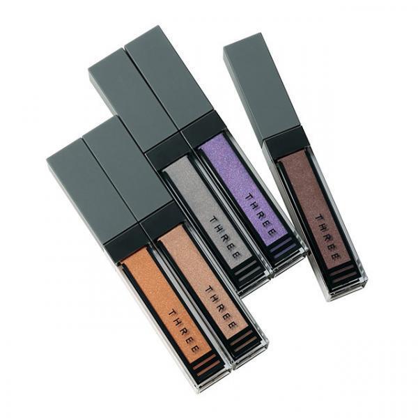 【質感コスメの最前線】「アイグロス」で艶めく目元を手に入れよ！