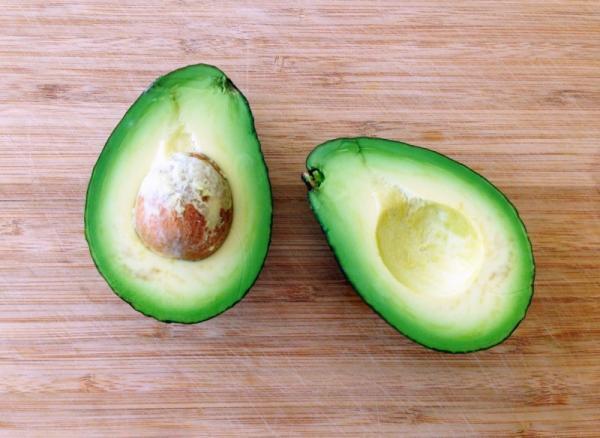 インスタにアップしたい美しさ！超簡単【アボカドローズ】の作り方