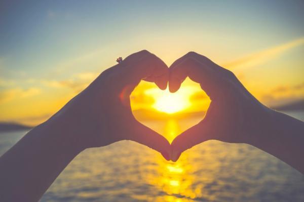 「やばすぎる…」疑似恋愛は女を磨く！ドキドキが止まらない恋愛作品6選