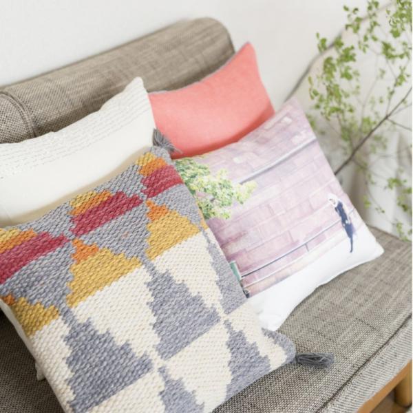 布アイテムだけでおしゃれ部屋に！【パパッとできる模様替え術】