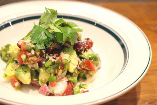 話題のパクチー料理専門店に教わる！パクチーが主役のおつまみレシピ