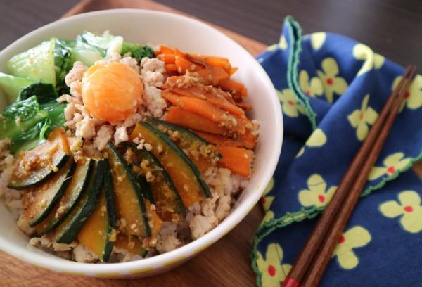 帰ってきたらのっけるだけ！冷凍つくりおき丼レシピ