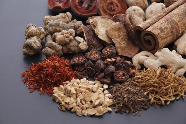 体調不良に効果あり！【漢方】が健康な身体を作り上げるワケ