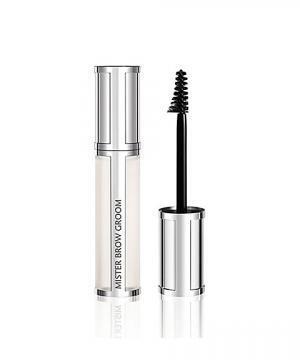 作りすぎはNG！自眉を生かした【ナチュラル眉毛】で旬顔に