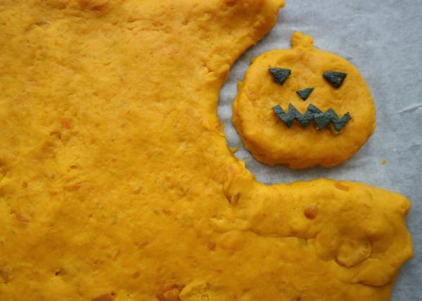 ハロウィン当日に間に合う！材料3つで作れる【お菓子レシピ】