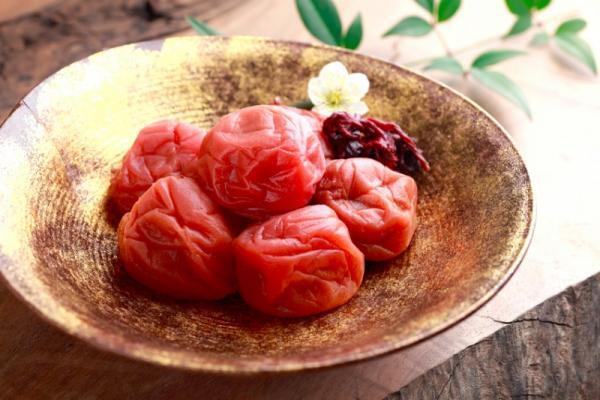 グウィネスからミランダまで。ビューティーアイコンが冷蔵庫にキープしているフードって？