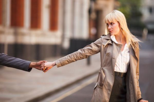 セカンドバッグが別れの原因に!?　出逢いを左右する譲れないポイントって？